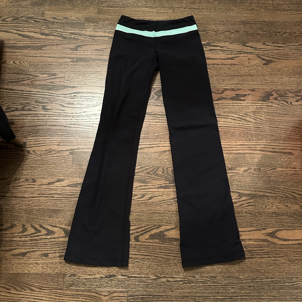 lululemon yoga pants